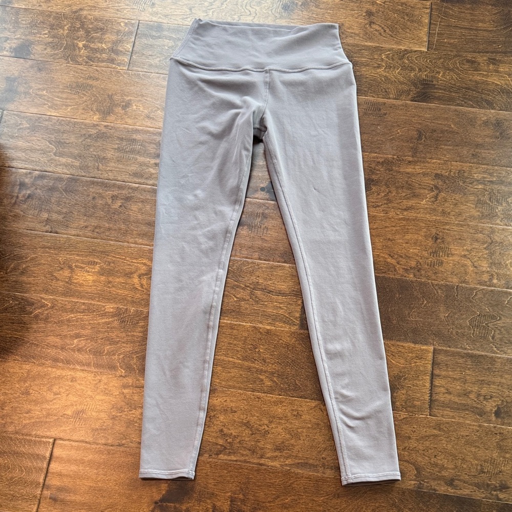 ALO Yoga Light Gray Leggings